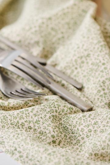 Ib Laursen - Viskestykke - Grønt blomstermønster