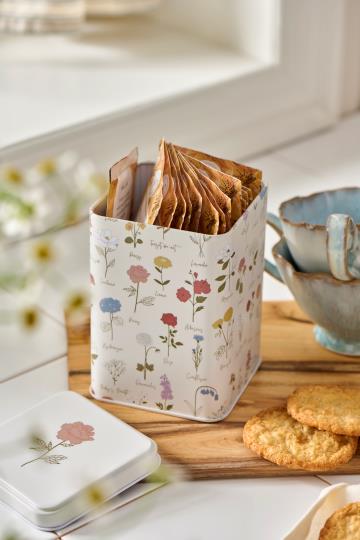 Ib Laursen - Dåse - Grand Ma's Garden