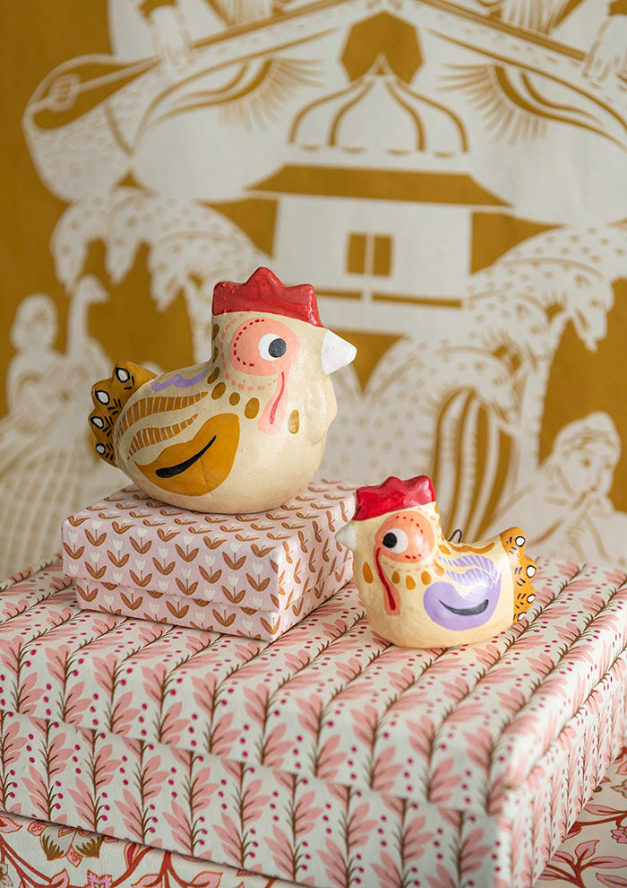 Bungalow - Påske bordpynt - Høne Honey