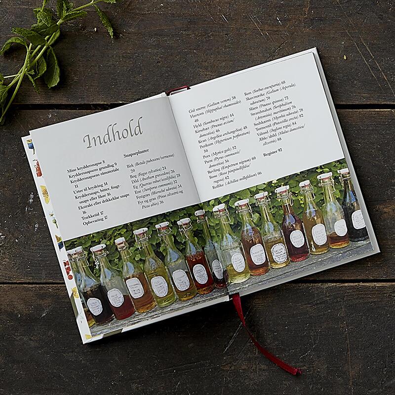 Koustrup & Co - Bøger - Kryddersnaps