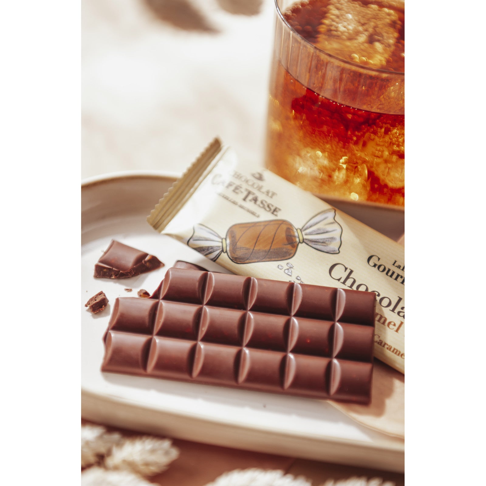 Café Tasse - Chokoladebar - Lys Chokolade med Salt Karamel